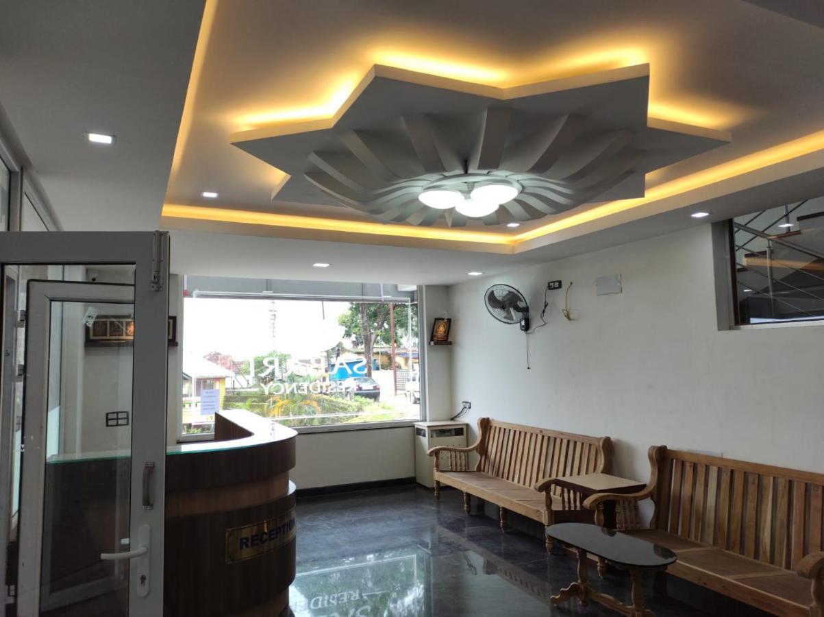 Sabari Residency Hotel Vālpārai Bagian luar foto